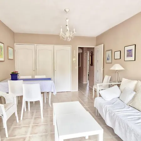Apartment 3-star With Parking And Terrace